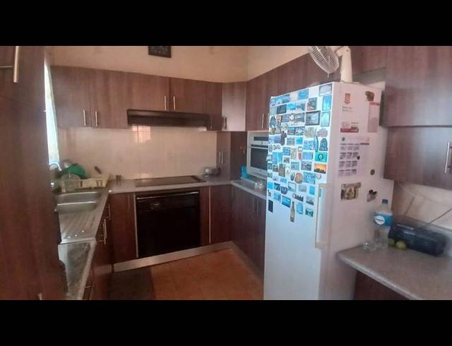 3 BEDROOM HOUSE FOR SALE IN SHALLCROSS